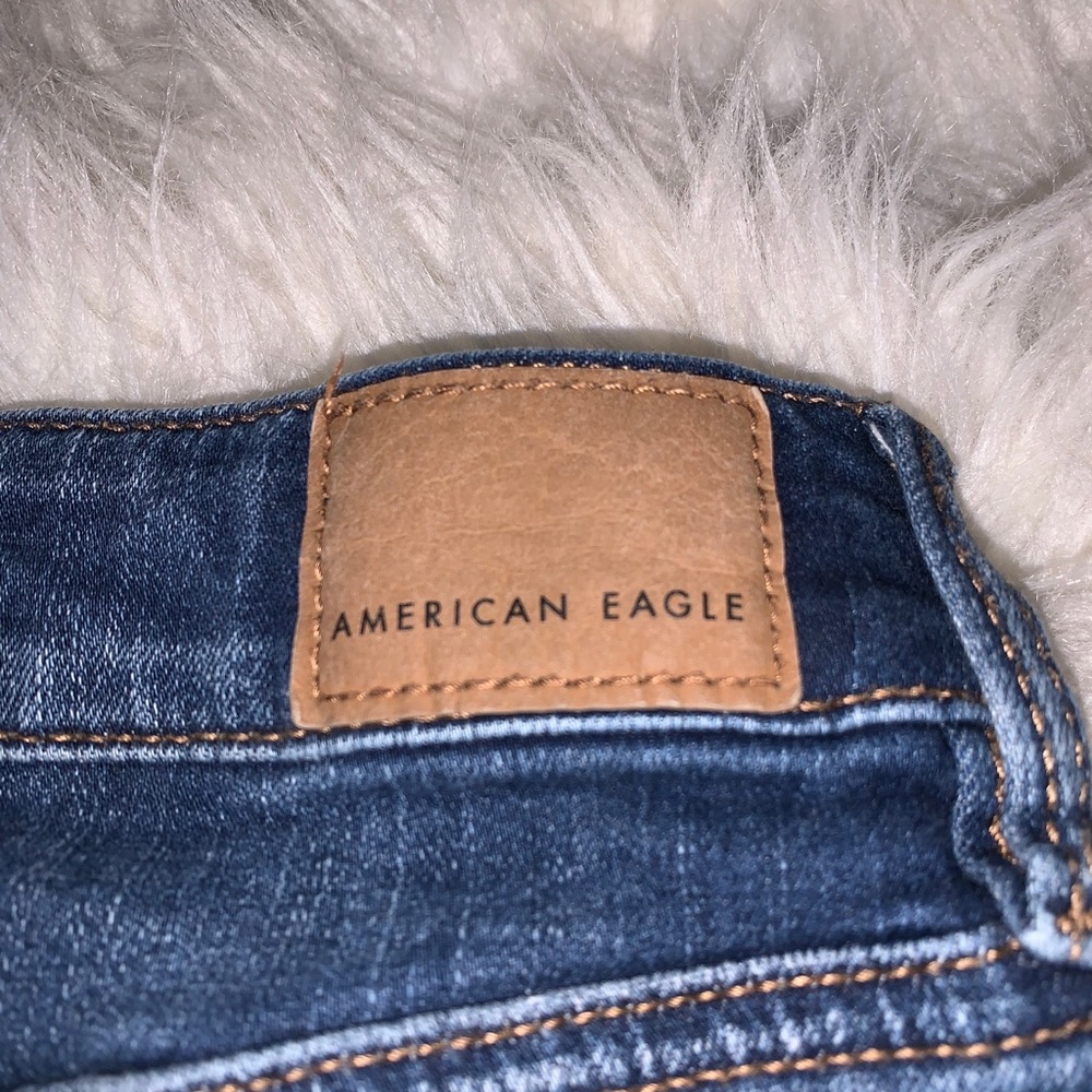 High Rise American Eagle Jeans - Picture 2 of 5